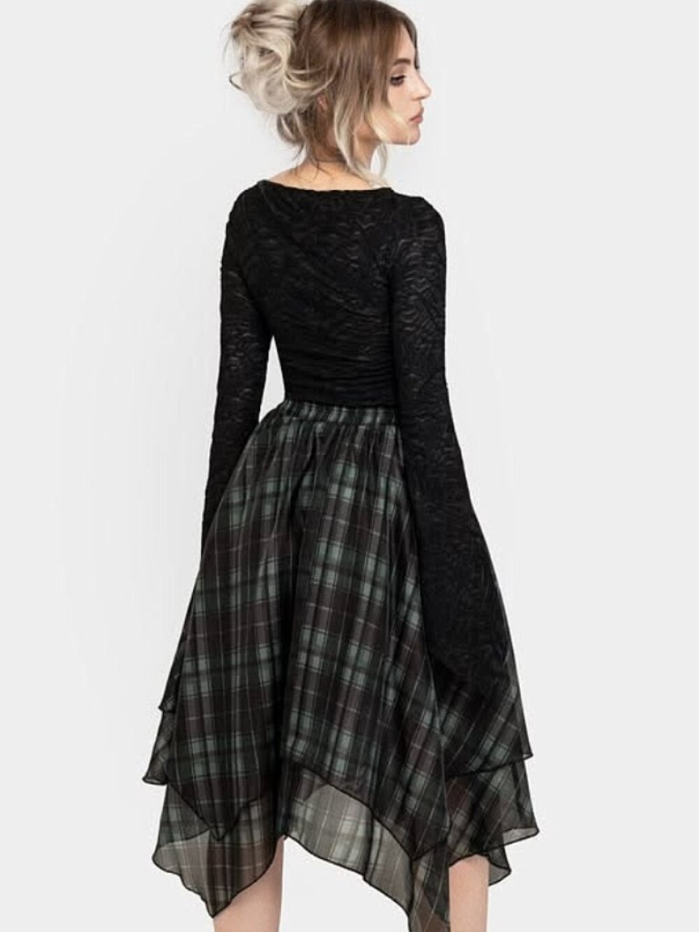 DISTURBIA Reinette textured flute sleeve top - Picture 4 of 9